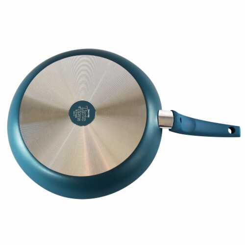Taste of Home 12.5 inch Nonstick Aluminum Skillet Perspective: top