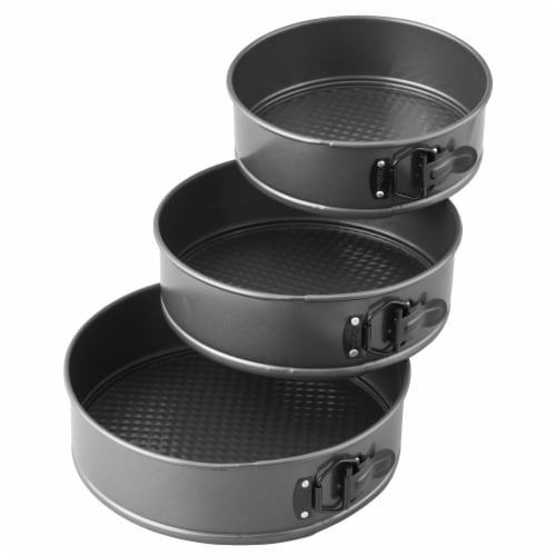 Wilton™ Gold Non-Stick Springform Set Perspective: top