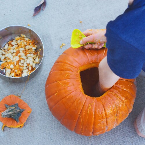Pumpkin Masters 360 Carving Kit Perspective: top