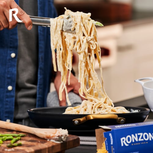 Ronzoni Non-GMO Fettuccine Pasta Perspective: top
