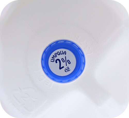 Umpqua Dairy 2% Milk Perspective: top