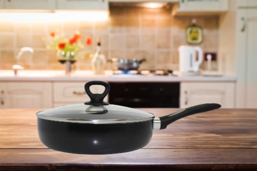 Mirro Get A Grip Nonstick Covered Skillet - Black Perspective: top