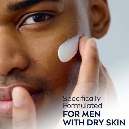 NIVEA MEN Maximum Hydration Face Lotion Broad Spectrum SPF 15 Sunscreen with Aloe Vera Perspective: top