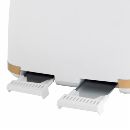 Westbend Timeless 4-Slice Toaster - White/Gold Perspective: top