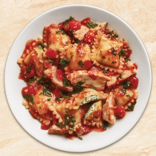 Healthy Choice Cafe Steamers Four Cheese Ravioli & Chicken Marinara Frozen Meal Perspective: top