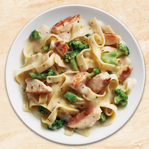 Healthy Choice Café Steamers Chicken Fettuccini Alfredo Frozen Meal Perspective: top