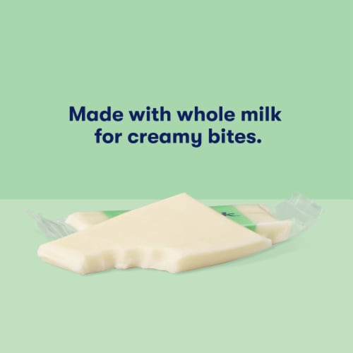 Tillamook® Whole Milk Mozzarella Snack Portions Perspective: top