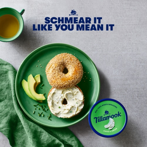Tillamook Farmstyle Chive & Onion Cream Cheese Spread Perspective: top