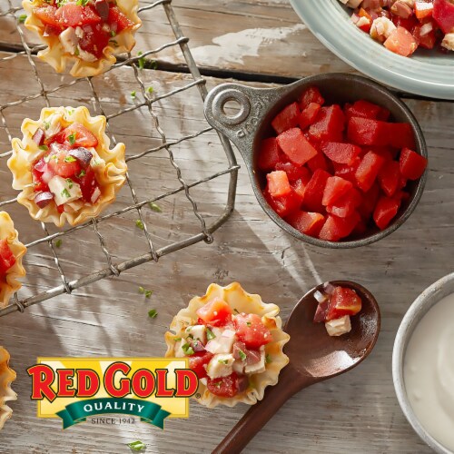 Red Gold® Petite Diced Tomatoes with Green Chilies Perspective: top
