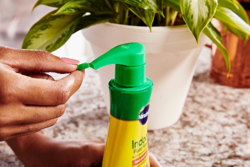 Miracle-Gro Indoor Plant Food Perspective: top