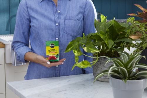 Miracle-Gro All Purpose Plant Food Perspective: top