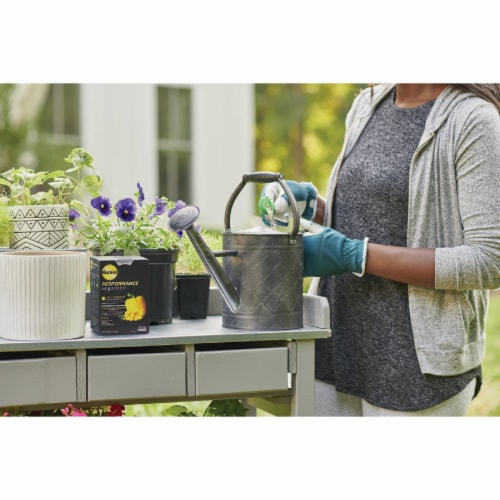 Miracle-Gro® Performance Organics™ All Purpose Plant Nutrition Perspective: top