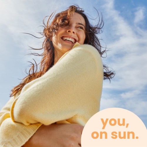 Hawaiian Tropic® Protective Tanning Sunscreen Dry Oil Spray SPF 30 Perspective: top