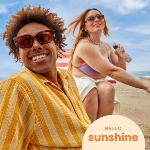 Hawaiin Tropic® Weightless Hydration Clear Sunscreen Spray SPF 70 Moisturizes 12 Hours Perspective: top