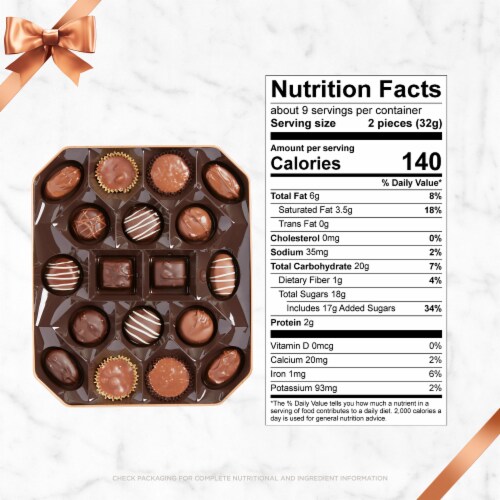 RUSSELL STOVER Christmas Assorted Milk & Dark Chocolate Santa Gift Tin Perspective: top