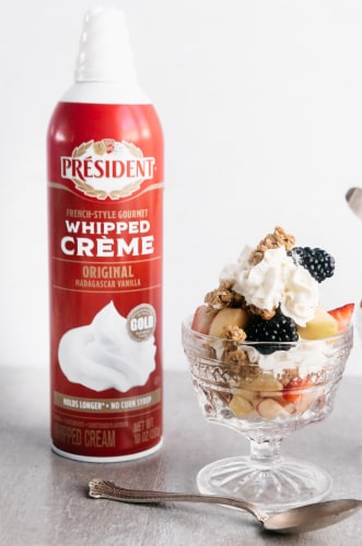 President Creamy Gourmet Whipped Cream Dessert Topping Vanilla Flavor Perspective: top