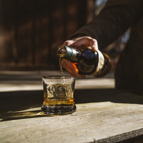 Buffalo Trace Kentucky Straight Bourbon Whiskey 90 Proof Perspective: top