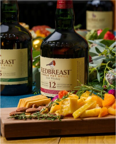 Redbreast Kentucky Oak Edition Single Pot Still Irish Whiskey Perspective: top