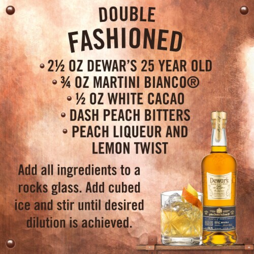 DEWAR'S® The Signature 25 Year Old Blended Scotch Whisky Perspective: top
