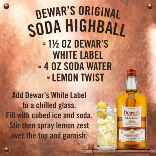 Dewar's White Label Blended Scotch Whisky Perspective: top