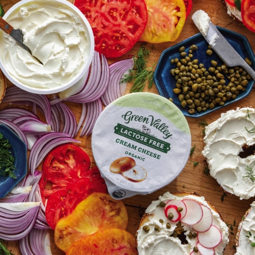 Green Valley Creamery Lactose Free Organic Cream Cheese, 8oz tub Perspective: top