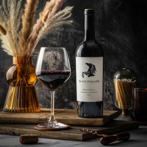 Black Stallion North Coast California Cabernet Sauvignon Red Wine Perspective: top