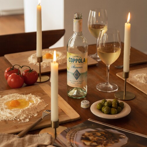 Coppola Diamond Collection Shimmer Sauvignon Blanc Pinot Grigio White Wine, California, 12.0% ABV Perspective: top