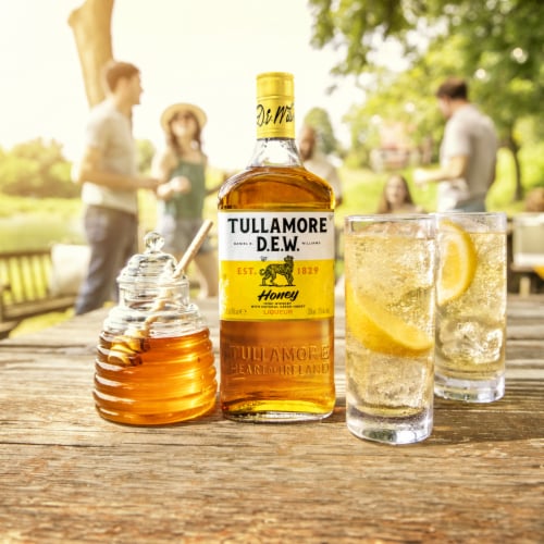 Tullamore D.E.W. Honey Scotch Perspective: top