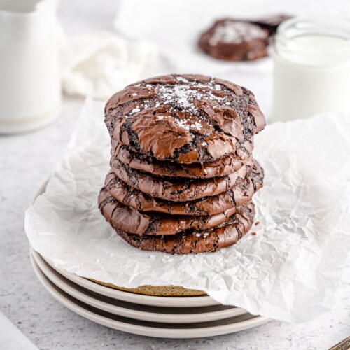 Rodelle Organic Baking Cocoa Powder Perspective: top