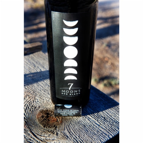 7 Moons Red Blend Red Wine Perspective: top