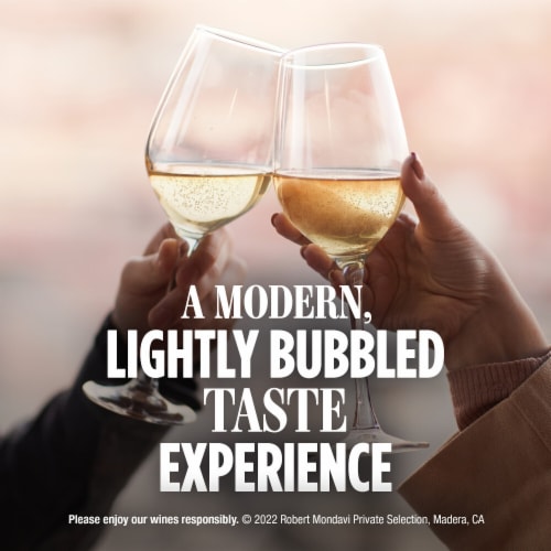 Robert Mondavi Private Selection Lightly Bubbled Pinot Grigio White Wine Perspective: top