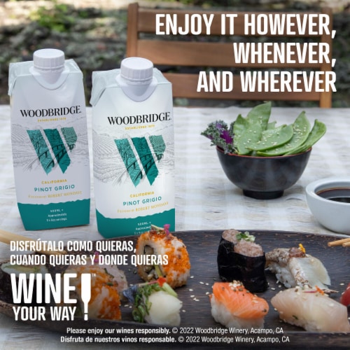 Woodbridge Pinot Grigio White Wine Box Perspective: top