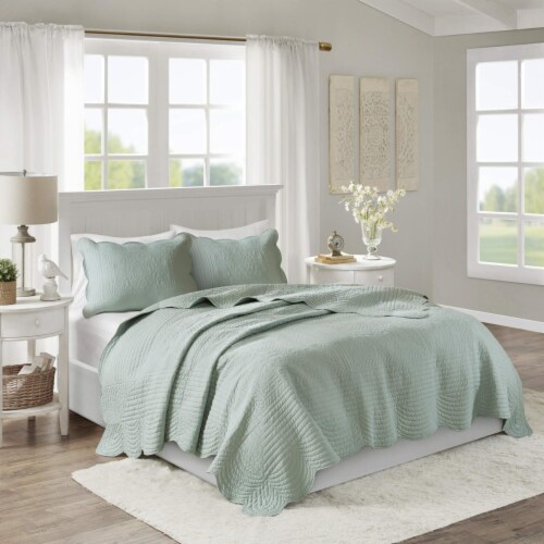 Madison Park Tuscany 3 Piece Reversible Scalloped Edge Coverlet Set Seafoam King/Cal King Perspective: top