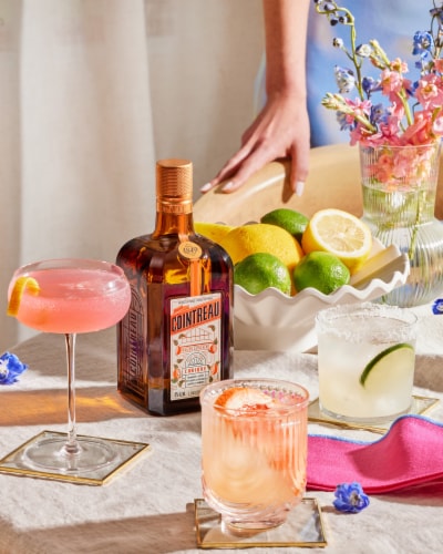 Cointreau Orange Liqueur Triple Sec Perspective: top