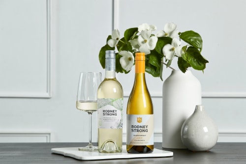 Rodney Strong Charlotte's Home Sauvignon Blanc White Wine Perspective: top