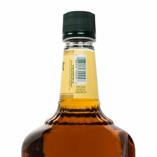 Canadian Hunter® Canadian Whisky Perspective: top