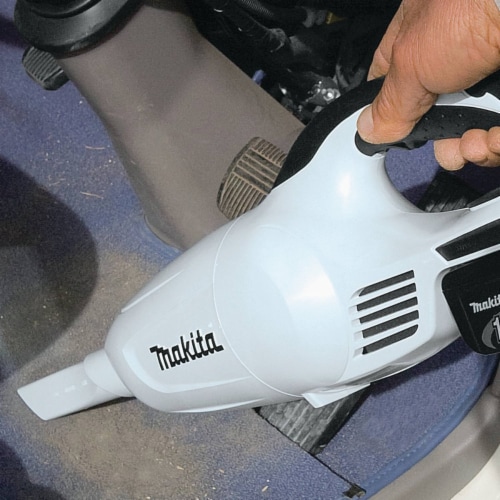 Makita bagless vacuum outlet