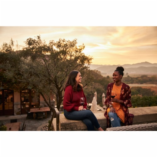 Silverado Vineyards Sauvignon Blanc California White Wine Perspective: top