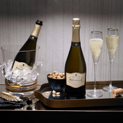 Domaine Ste Michelle Brut Washington Sparkling Wine Perspective: top