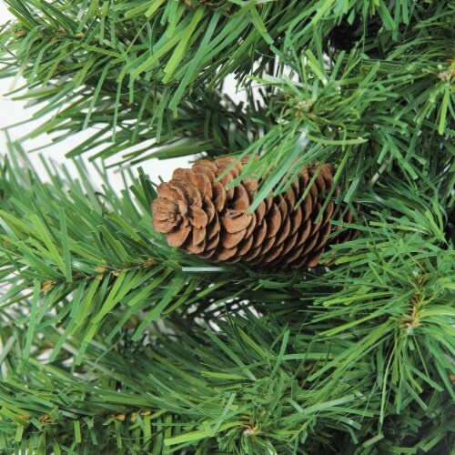 Northlight 3' Medium Dakota Pine Artificial Christmas Tree, Unlit Perspective: top