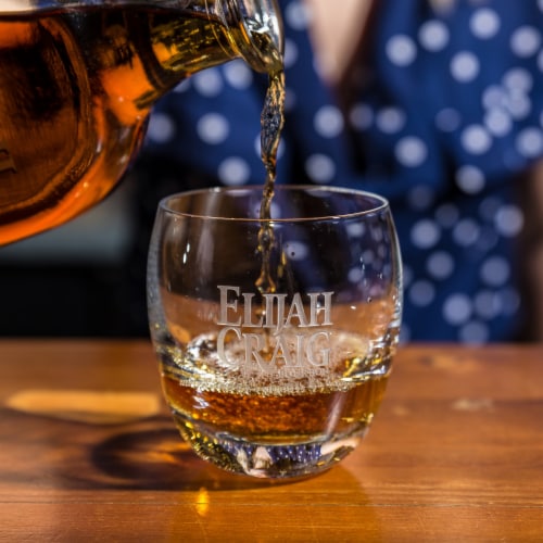 Elijah Craig Aged 6 Years Kentucky Straight Rye Whiskey Perspective: top