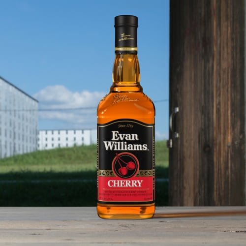 Evan Williams Cherry Whiskey Liqueur Perspective: top