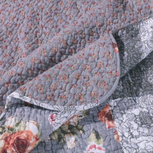 Microfiber Quilt and 1 Pillow Sham Set with Floral Prints, Multicolor Perspective: top