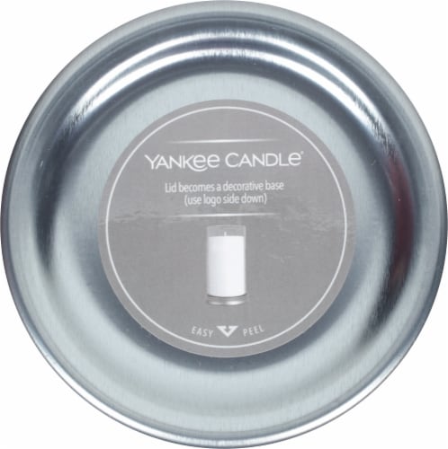 Yankee Candle® Macintosh Medium Jar Candle Perspective: top
