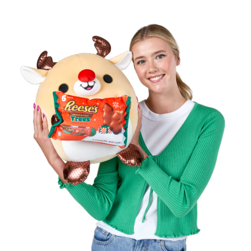 Zuru Snackle Christmas Reindeer & Reese's Peanut Butter Perspective: top