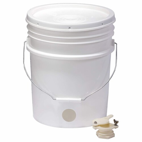 Little Giant BKT5 Plastic Honey Bucket w/ Gate for Beekeeping, 5 Gallon (6 Pack) Perspective: top