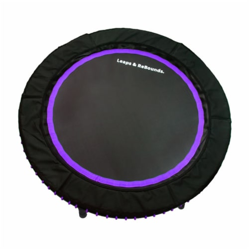 Stability bar clearance for mini trampoline