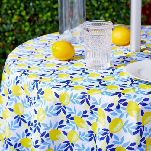 Umbrella tablecloth shop
