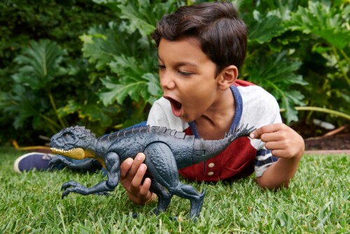 Mattel Jurassic World Slash N Bash Scorpius Rex Action Figure Perspective: top