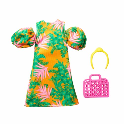 Mattel Barbie® Fashion Pack of Doll Clothes and Accessories Perspective: top